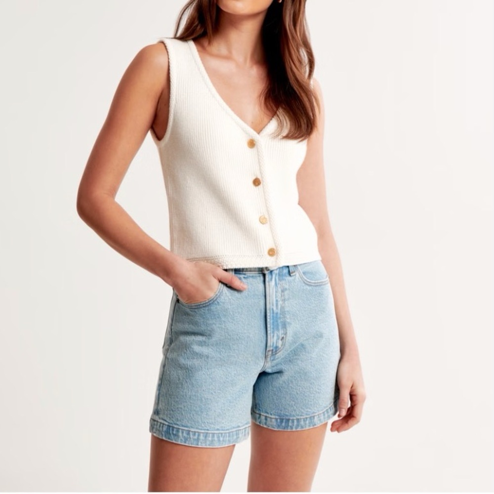 Abercrombie & Fitch Light Blue High Rise 7” Dad Denim Shorts